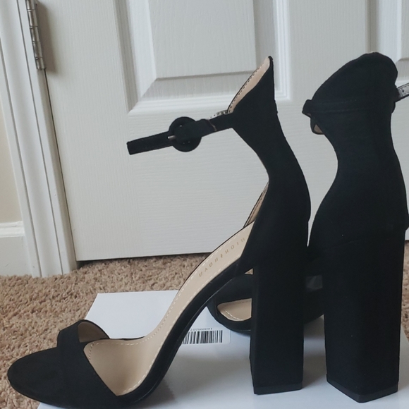 Violet Block Heel - Picture 4 of 7